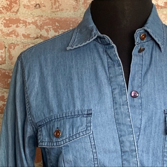 Sanctuary Chambray Shirt Womens Size M Button Front Long Sleeve Blue - Picture 2 of 8